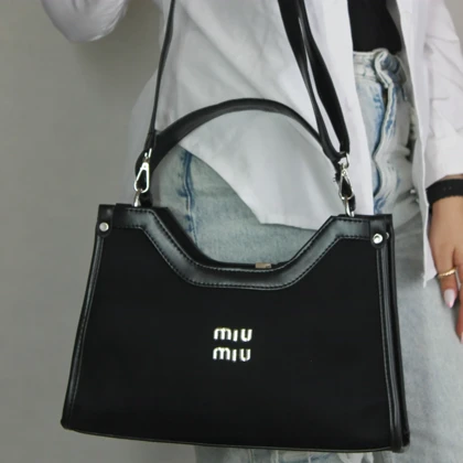 کیف دستی زنانه miu miu رنگ مشکی