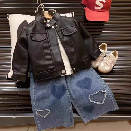 کت چرم بچگانه