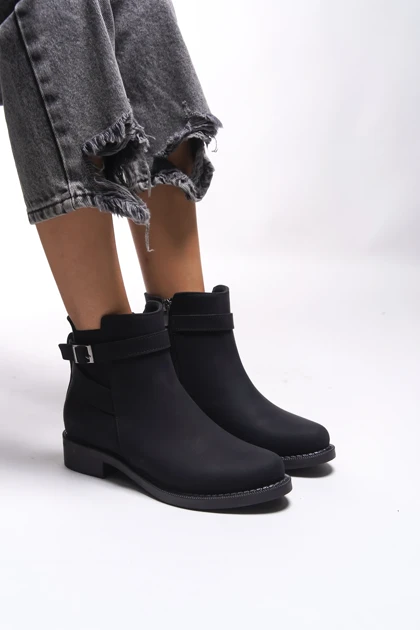 بوت و نیم بوت زنانه ریکن riccon