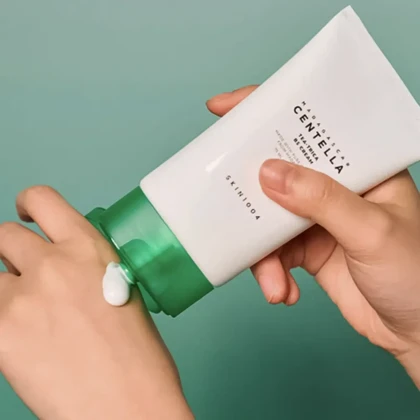 کرم ضد التهاب صورت سنتلا اسکین 1004, مدل Tea-Trica مناسب انواع پوست حجم 75 میلی‌لیتر