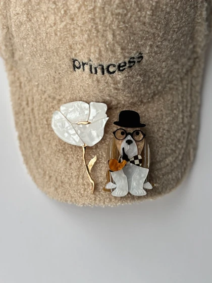 سنجاق سینه فانتزی