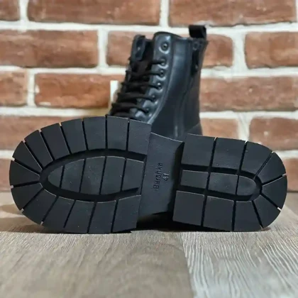 بوت مردانه برشکا سافتی