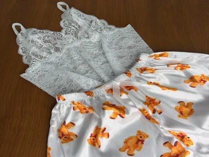 ست نیم‌تنه گیپور و شلوارک طرح تدی 135