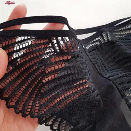 ست شورت و سوتین زنانه دانتل پروانه ای مشکی میسا کد 4735-6115