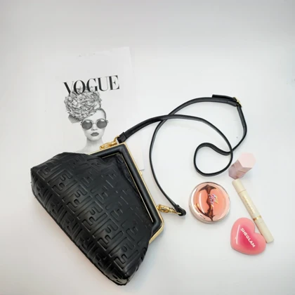 کیف فندی مجلسی 8700