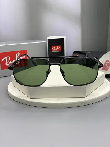 Ray-Ban RB8096 مدل جدید با عدسی سبز و فریم فلزی مشکی مات