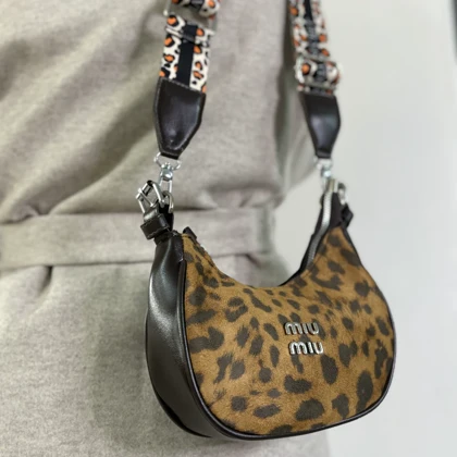 کیف دخترانه miu miu کوچک مدل 2155