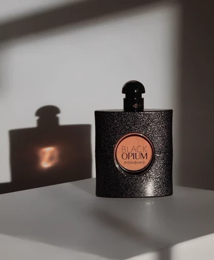 عطر زنانه ایو سن لورن بلک اپیوم Yves Saint Laurent Black opium