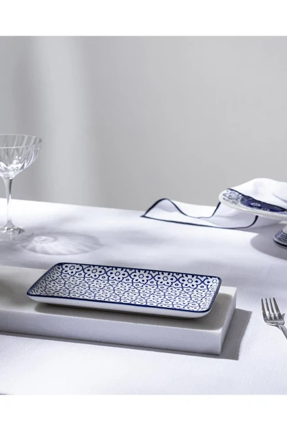 بشقاب سرو مستطیل Madame Coco مدل Reve Bleu Lucida Bone China