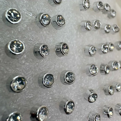 گوشواره میخی استیل مدل «تک‌نگین ریز» (سایز کوچک/مینی) | فروش تکی (عدد)