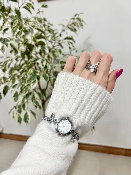 ساعت زنانه بند پروانه ای