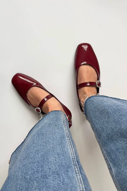 کالج زنانه استراسونس straswans