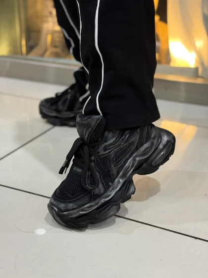 کتانی بالنسیگا پولیشی مشکی