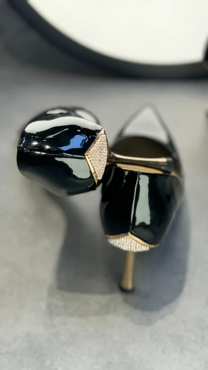 پاشنه نگین مثلثی 610