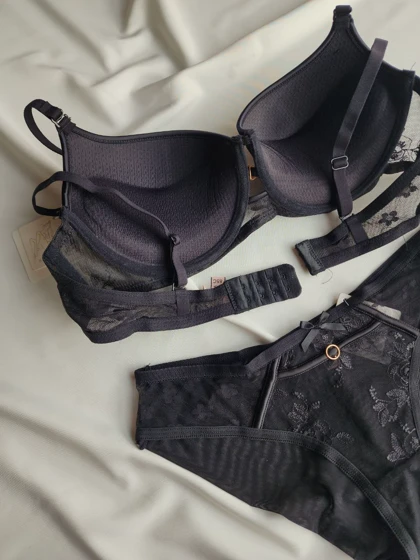 ست شورت و سوتین جکدار فنردار اروپایی کد: 1732