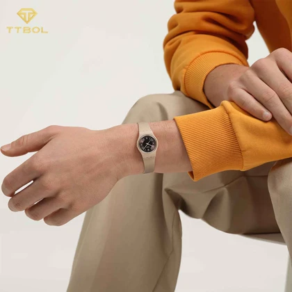 ساعت مچی سواچ SWATCH LT104