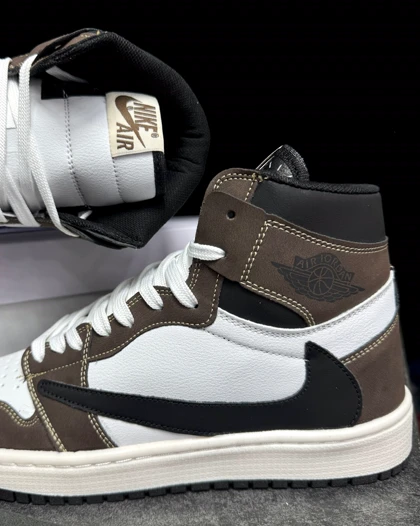 کتانی جردن تراویس ساق‌دار موکا