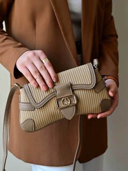 کیف دوشی زنانه بنو مدل پیچک کد BENO 4841