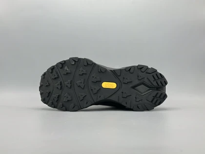 مونت گلیس کتانی آنتی ور مشکی نقره ای/Mont Glace Anti Wear