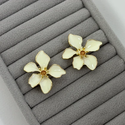 گوشواره گل میناکاری 2