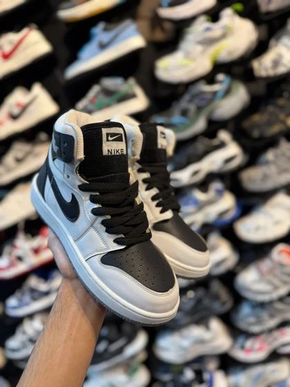 کتانی مردانه جردن ساق‌دار سفید مشکی