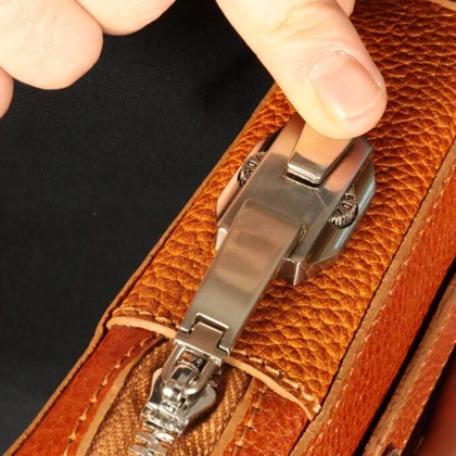 کیف دستی مردانه بیورا مدل pa020