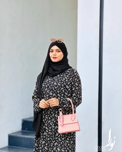 پیراهن سامینا طرح مشکی گل ریز