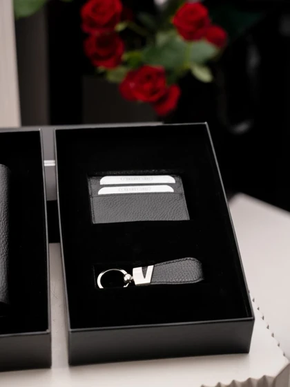 پک هدیه چرم طبیعی ( کیف پول - جا کارتی - جاکلیدی) a192