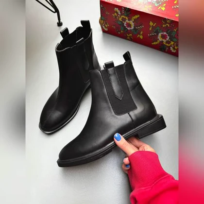 نیم بوت الیکا