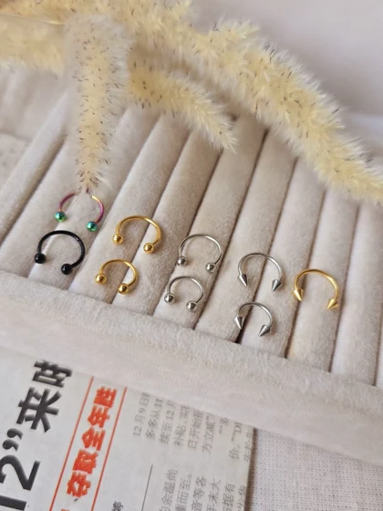 پیرسینگ نعلی