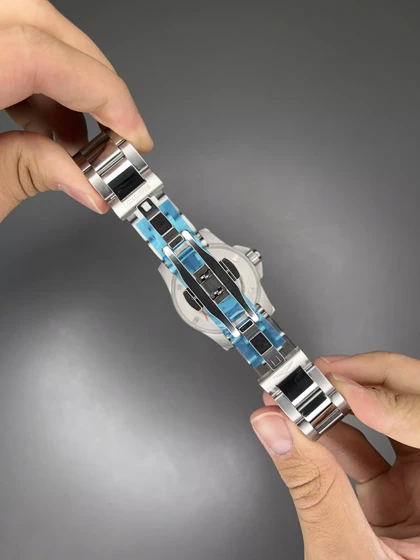 ساعت مچی لونژین اتوماتیک بند سیلور صفحه شکلاتی Longines