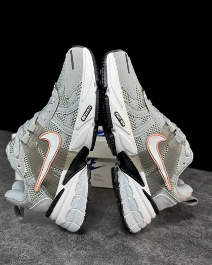 کتانی نایک مدل v2k