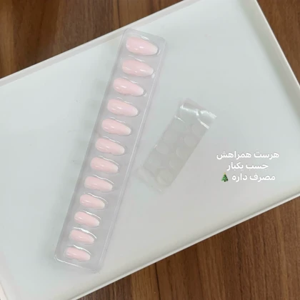 ناخن مصنوعی مدل فرنچ