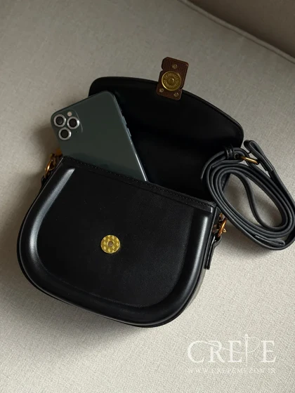 کیف هلالی ساده