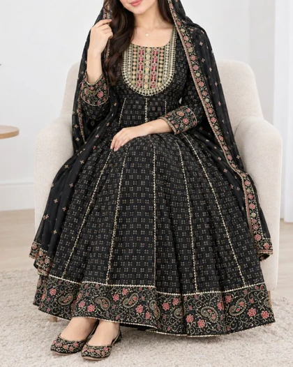 پیراهن زنانه کورتی حاشیه ترمه 7701