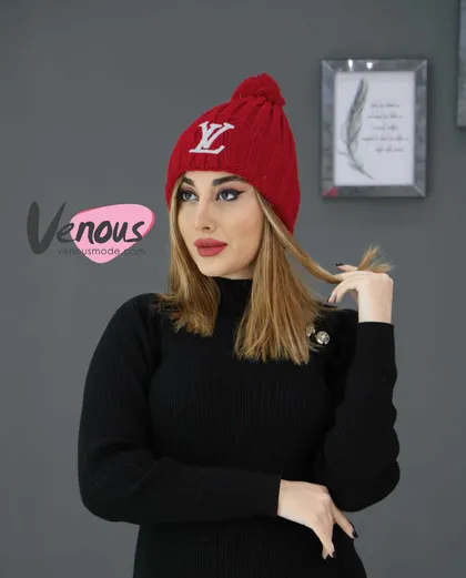 کلاه بافت LV پومدار