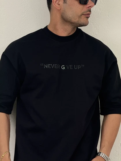 تیشرت مردانه ماکان "NEVER GIVE Up"