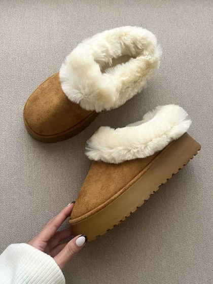 UGG خزدار