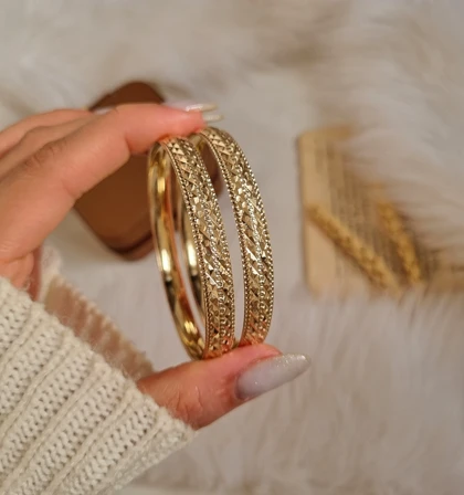 النگو طلاروس تراش At2