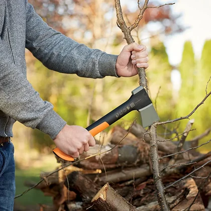 تبر FISKARS CHOPPING X7