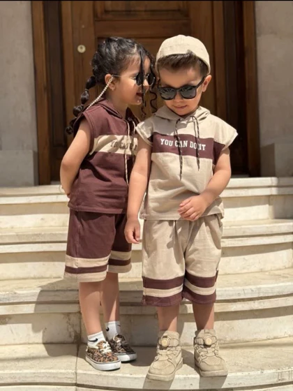 وست کلاهدار و شلوارک بچگانه