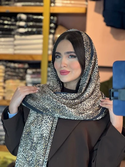 شال نخی پلیسه لمه دار کالکشن پلنگی
