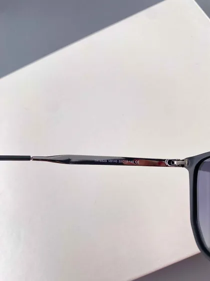 عینک آفتابی برند تامی هیلفیگر مدل TH1652