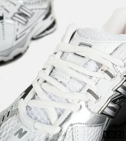 کفش کتانی سفید مشکی New Balance 1906R