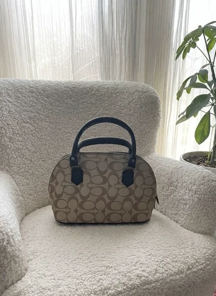 کیف کوچ کرم