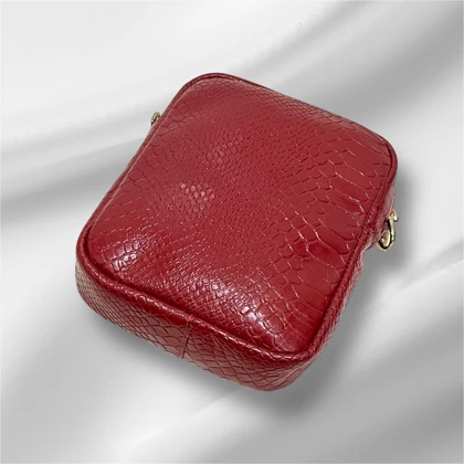 جوان گالری کراس بادی red cross body