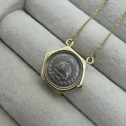 گردنبند طرح سکه قدیمی 6ضلعی خورشید و شیر