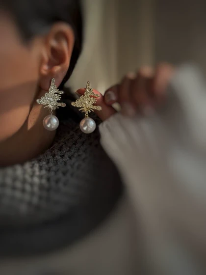 گوشواره درخت کاج