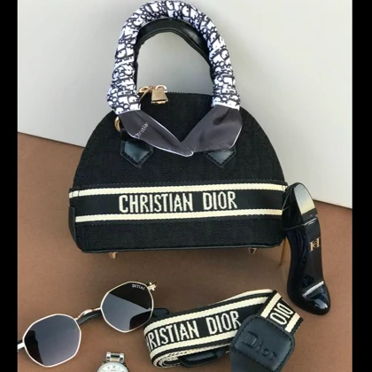 کیف Dior شال دار وارداتی کد 200
