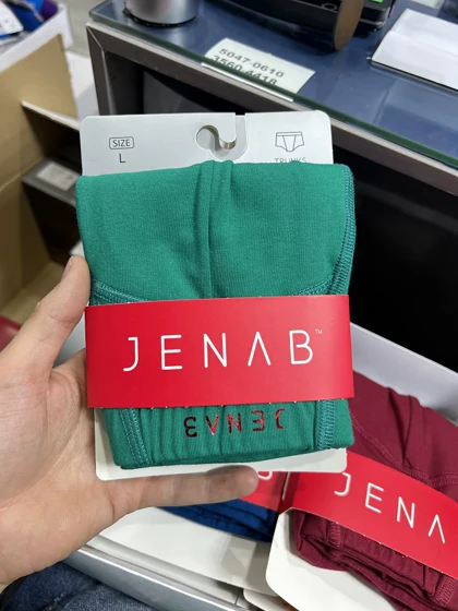شورت نیم پا جناب لاکرا